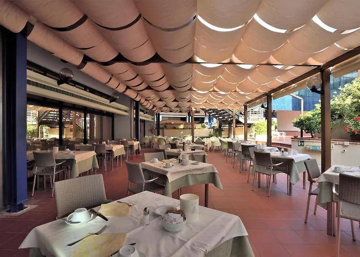 Grand Astoria 4* Grado