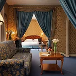 Grand Astoria