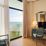 Grand Astoria 4*