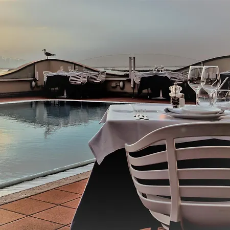 Grand Astoria Szálloda