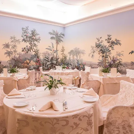 Hotel Grand Astoria