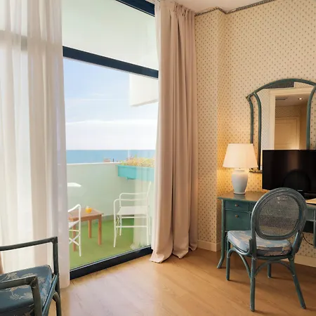 Grand Astoria 4*