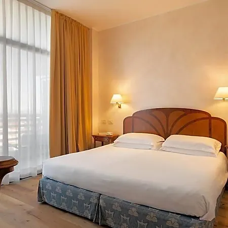 Hotel Grand Astoria