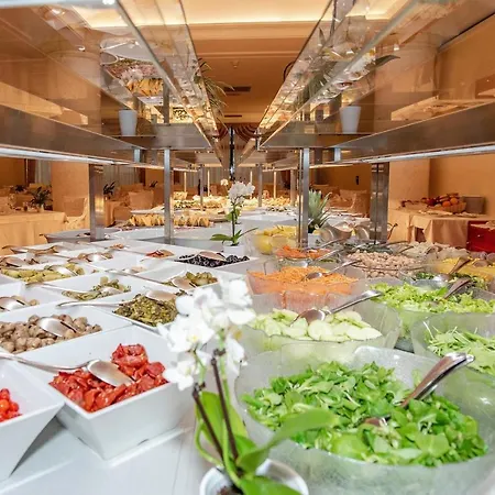 Szálloda Grand Astoria 4*