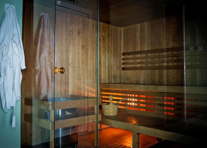 Hotel Grand Astoria 4*