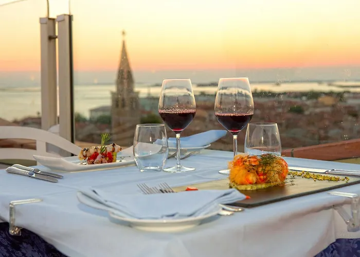 Grand Astoria Отель 4*