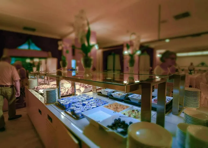 Grand Astoria 4* Grado